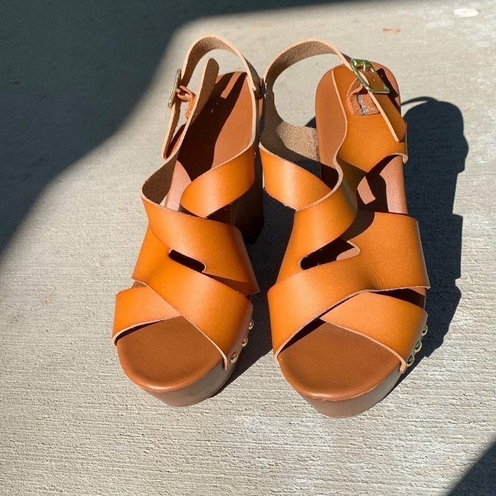 Candies chunky sandals size 9